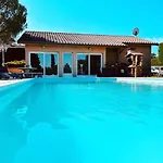 La Perroquet *