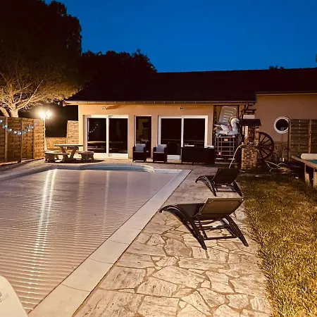 La Perroquet Villa *