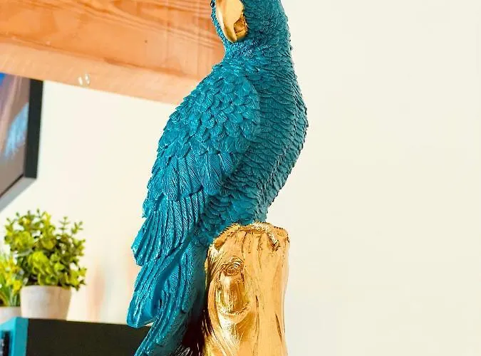 La Perroquet *